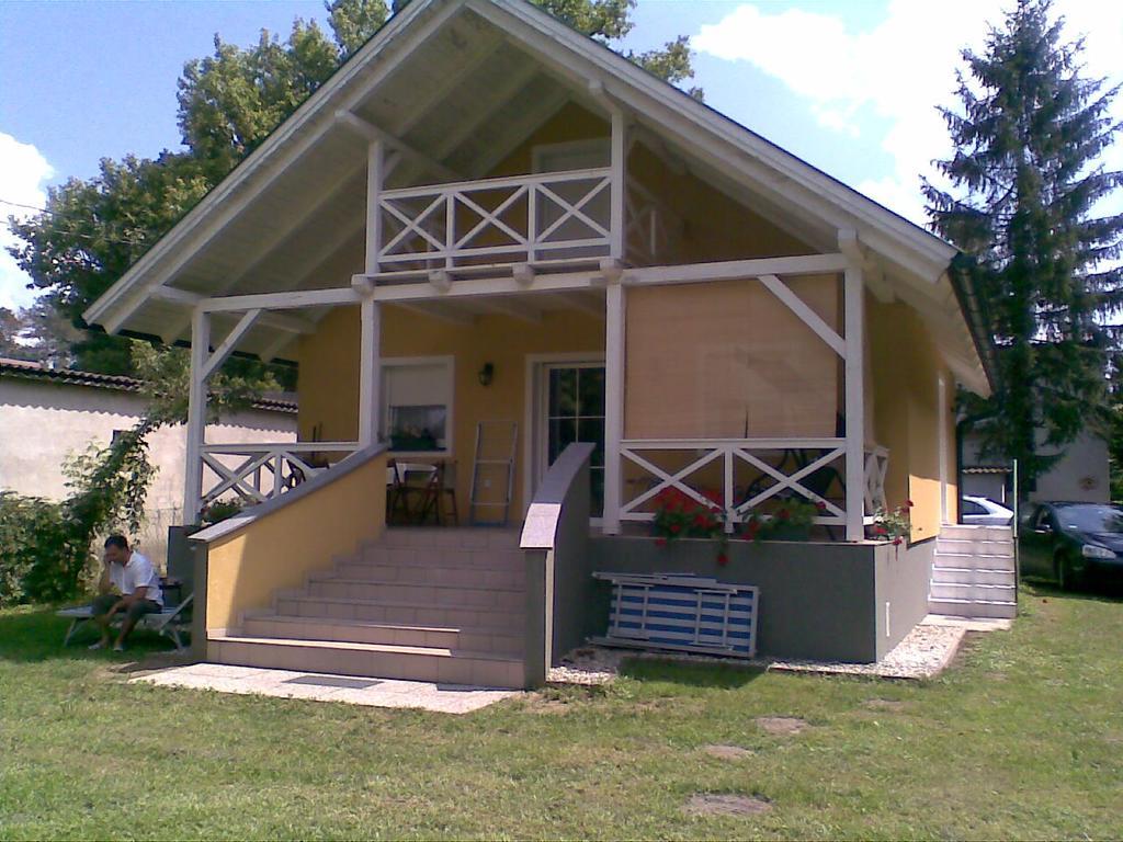 Rozmaring Haz Villa Balatonlelle Dış mekan fotoğraf